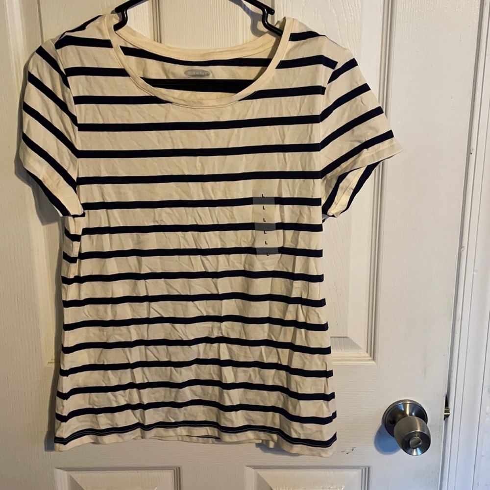 Old Navy T-shirt